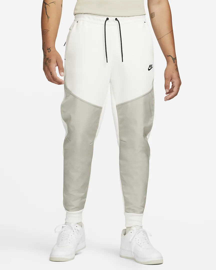 Nike tech fleece phantom